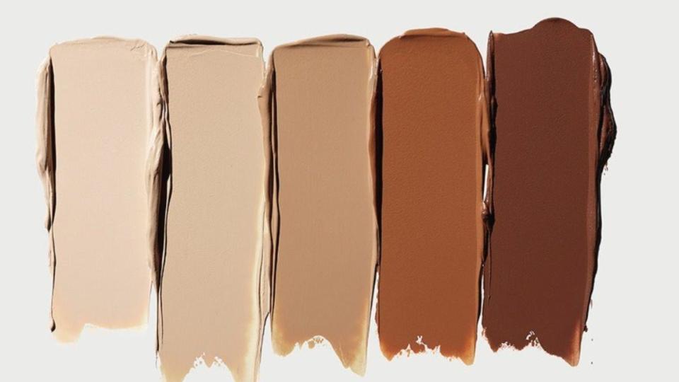 Tailored cosmetics, now possible with hair colour