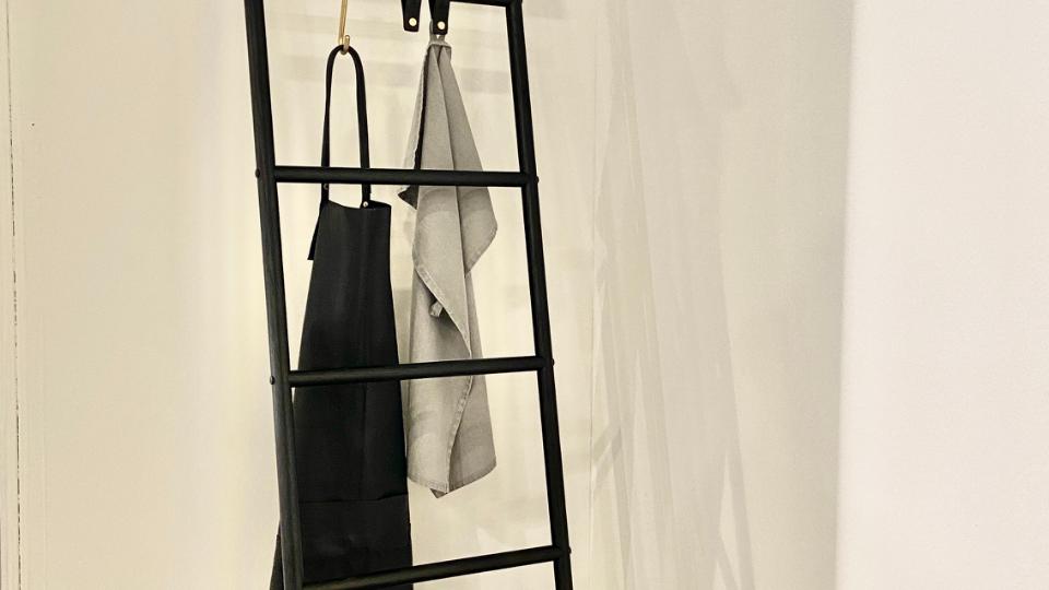 Towel ladder in Black Oak