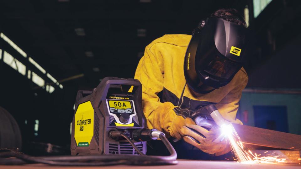 ESAB Unveils Cutmaster® 50+ and Cutmaster 70+ Manual Plasma Cutters