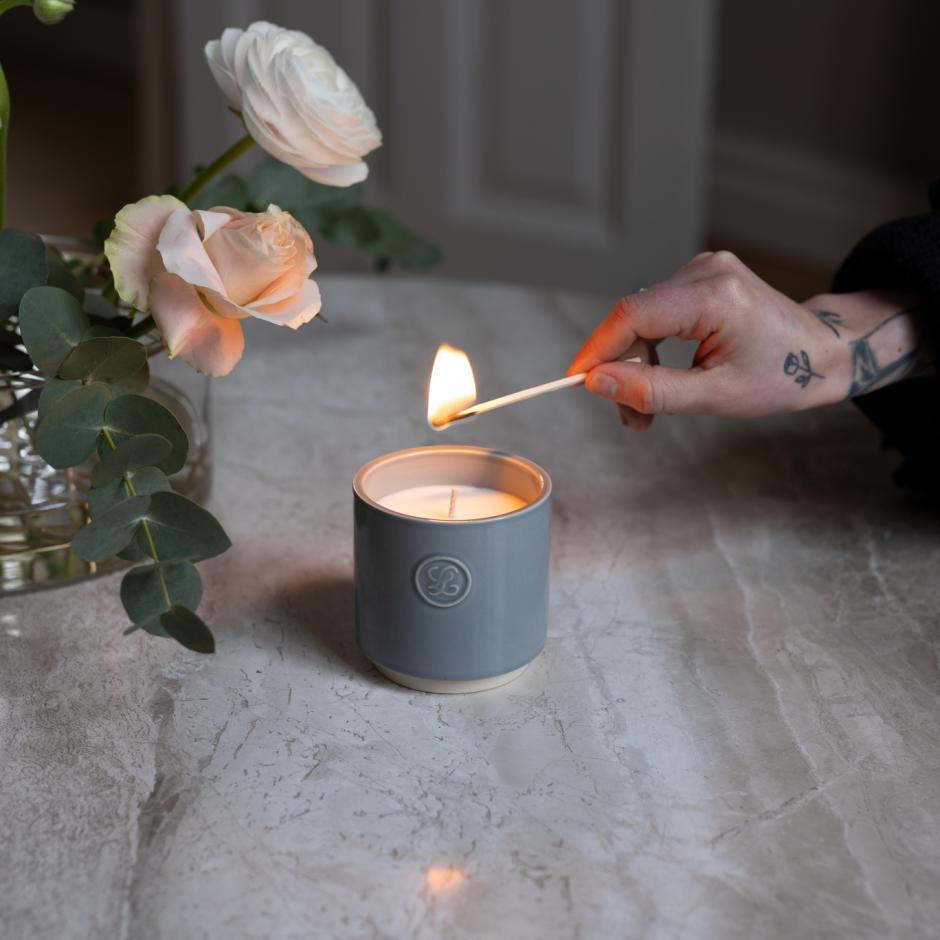 Scented candle - Rapeseed wax with a hint of coconut wax