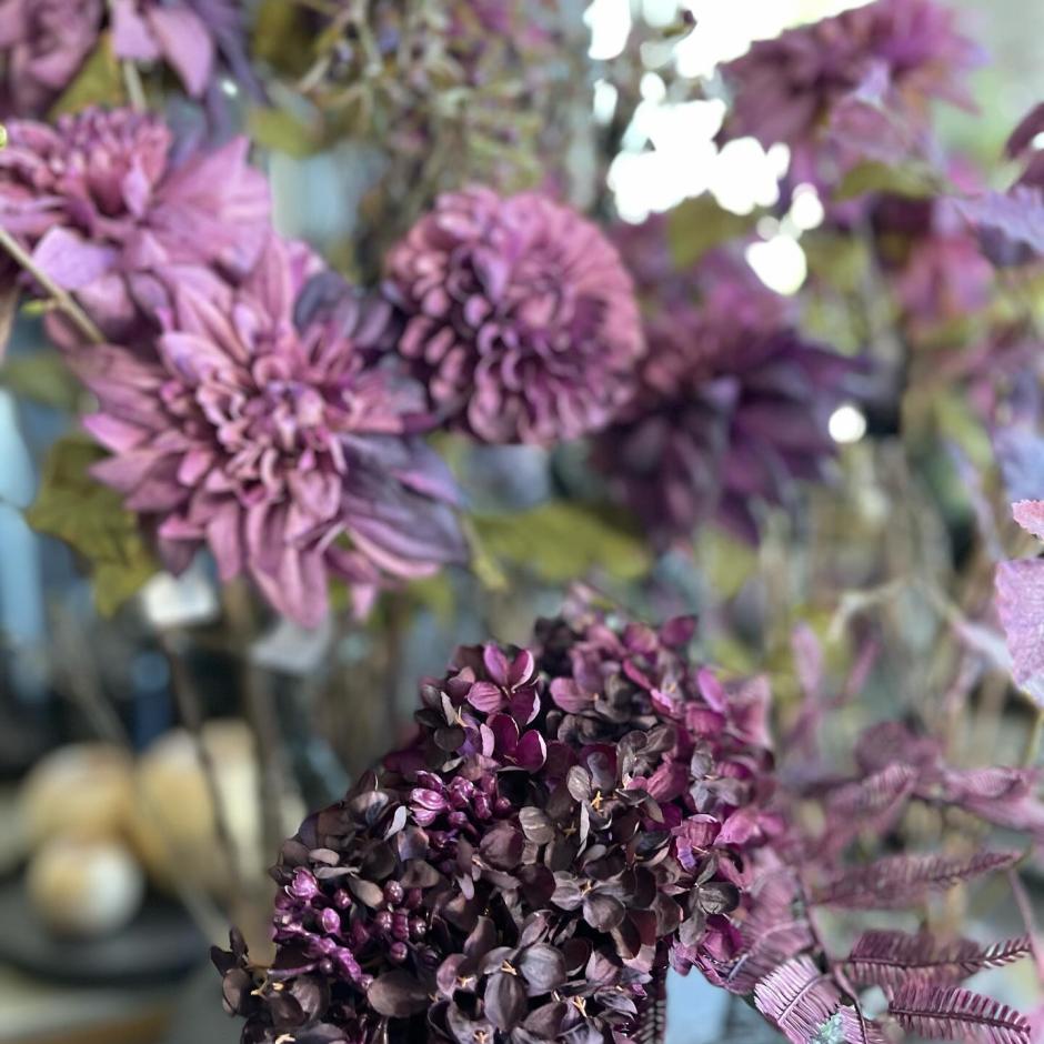 Silk flowers / Artificial flowers